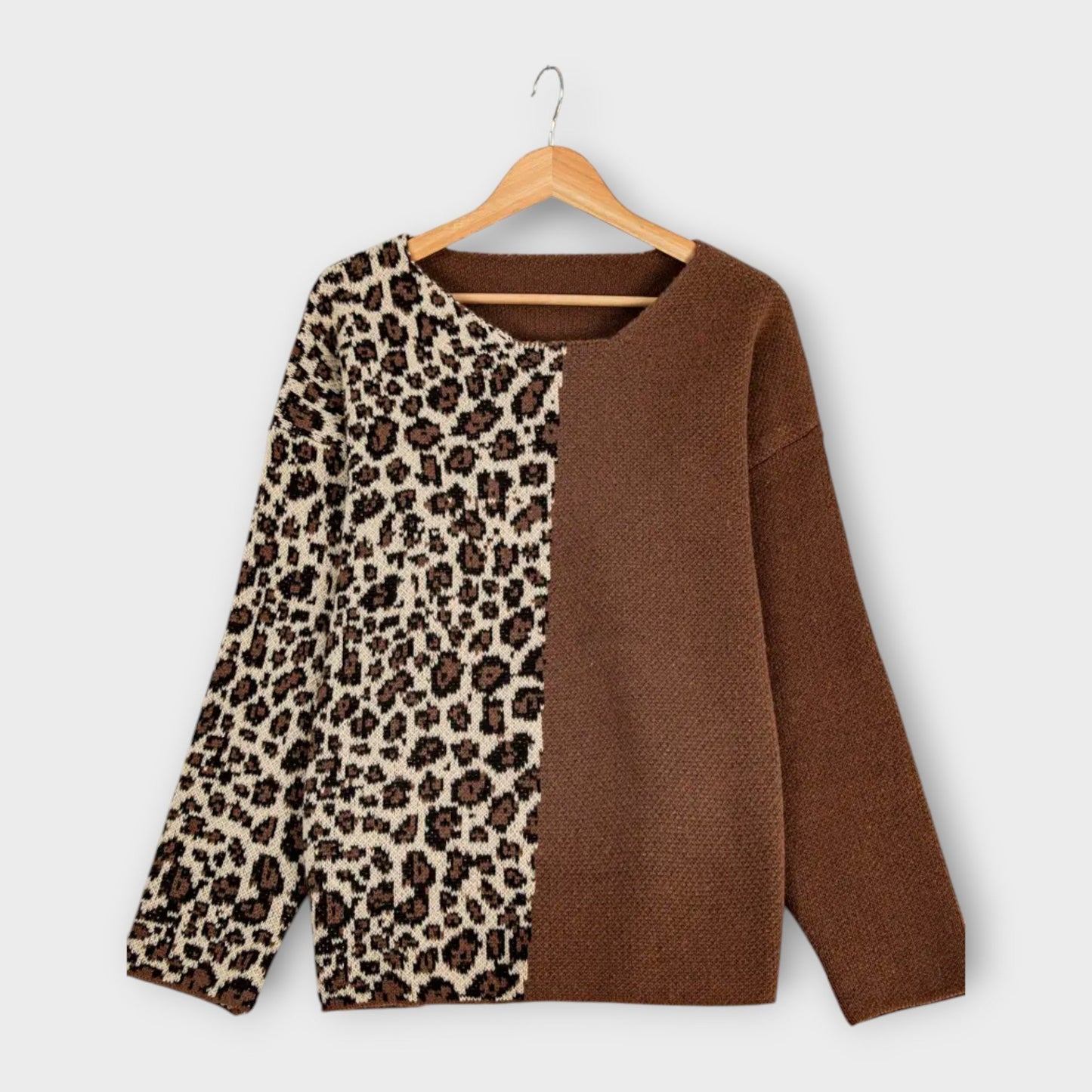 Marina - Casual Leopard Sweater