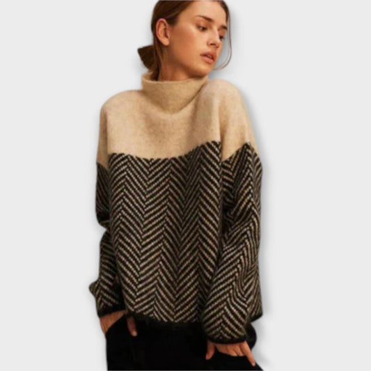 Aurora - Soft Turtleneck Sweater