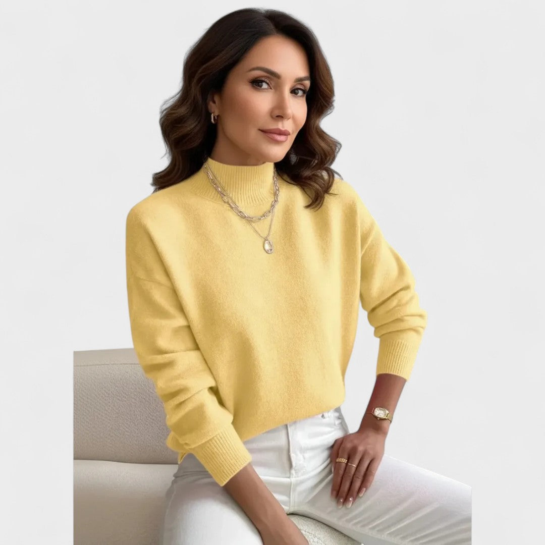 Star - Pullover with Collar